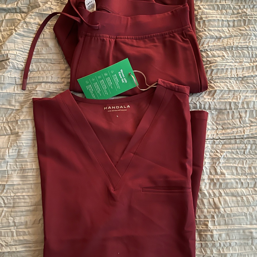 Mandala women’s scrub set